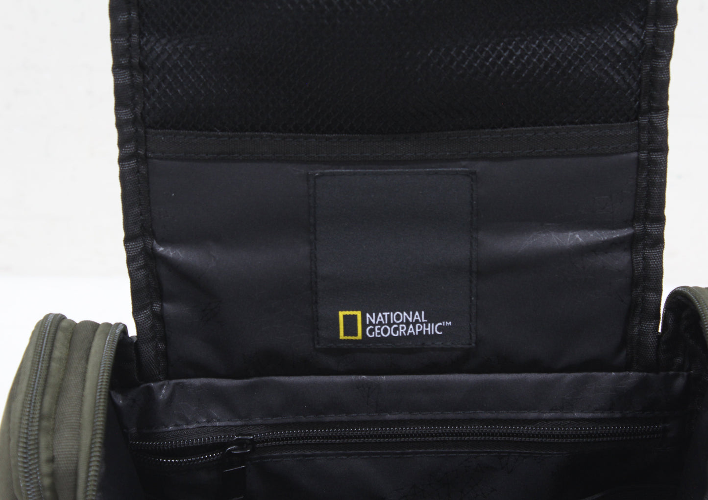 National Geographic Passage - Binnenkant Khaki cosmetica tas | luggage4u.be